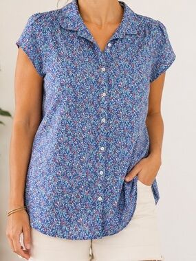 L.L. Bean Womens Short Sleeve Button Up Shirt XL Blue Floral Cotton Lightweight